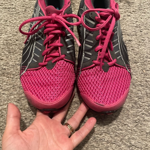 Puma running sneakers - Picture 2 of 11